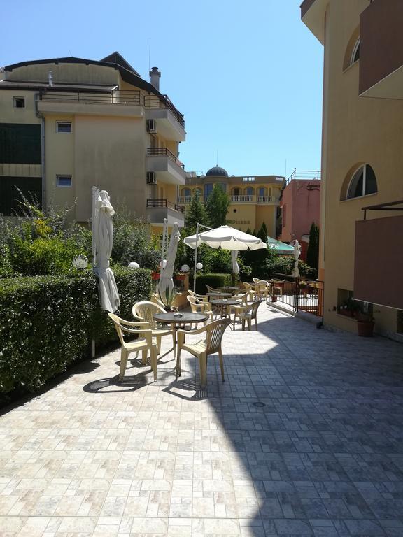 Hotel Dalia Nesebar Buitenkant foto
